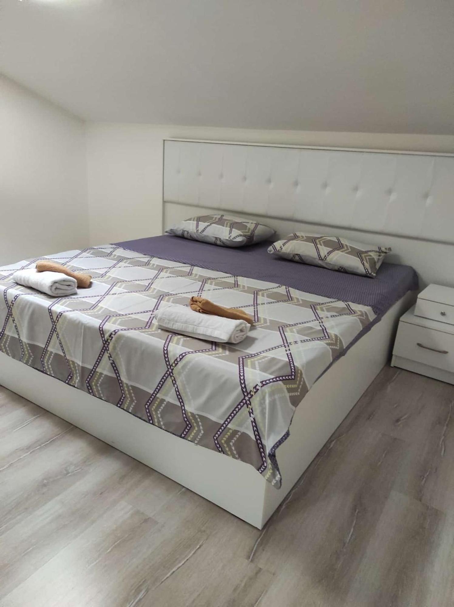 Maksim Apartments سكوبجي المظهر الخارجي الصورة